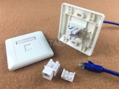 Prise Keystone RJ45 UTP 90 degrés non blindée CAT 6 à bon prix