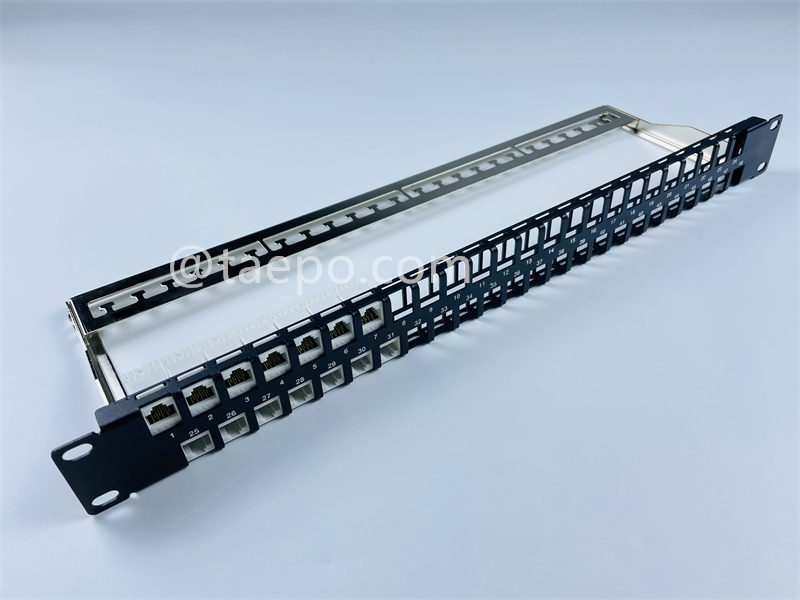 Panneau de brassage 48 ports, vide, pour prise Keystone UTP, 19