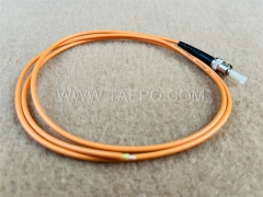 Pigtail à fibre optique multimode simplex ST UPC 3 mm