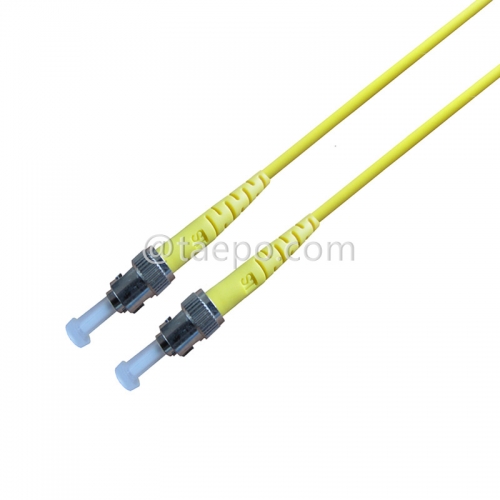 Câble de raccordement à fibre optique monomode 9/125um OS1 SM ST UPC