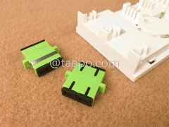 Boîtier de terminaison de fibre optique (FTB), intérieur, SC, 4 fibres, boîtier en plastique