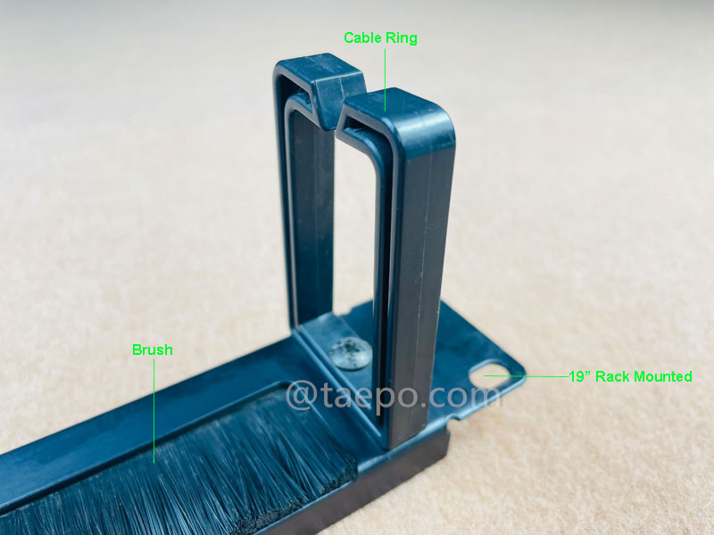 Images illustratives pour gestionnaire de câbles métallique, 5 anneaux en plastique, 1U, avec brosse