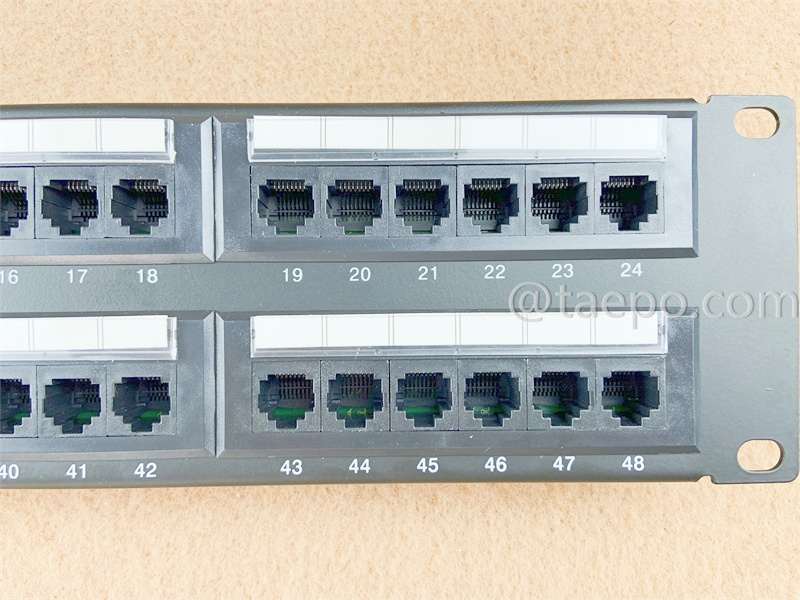 Panneau de raccordement 48 ports, CAT6, RJ45, UTP, 19
