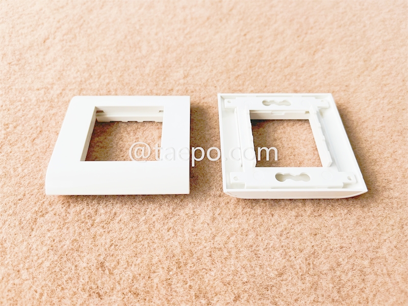 Plaque de recouvrement 2 ports, 80x80mm, style français, sans insert