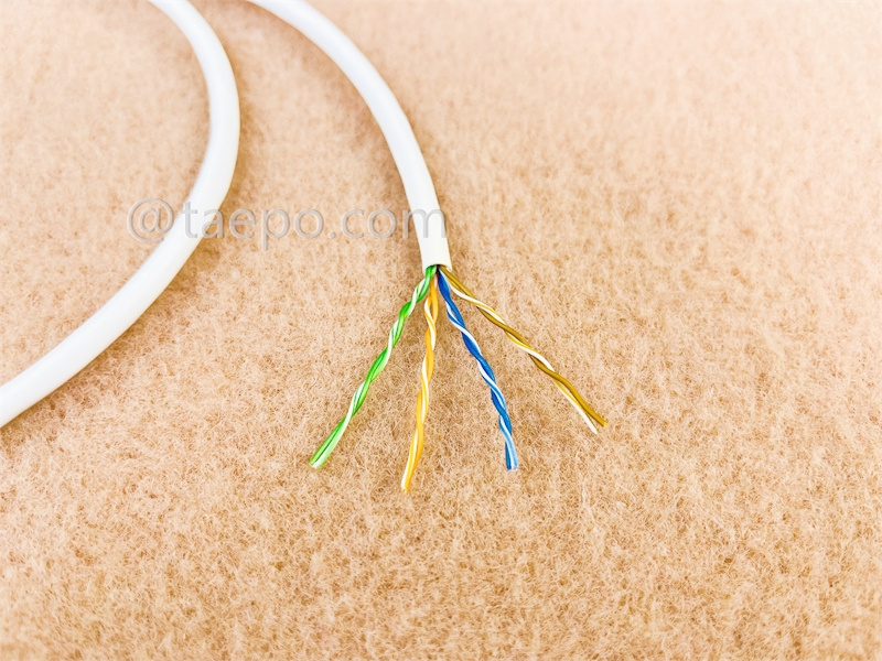 Câble LAN, CAT5E, UTP, 4 paires, cuivre nu, AWG24, conducteur solide, 305m/rouleau