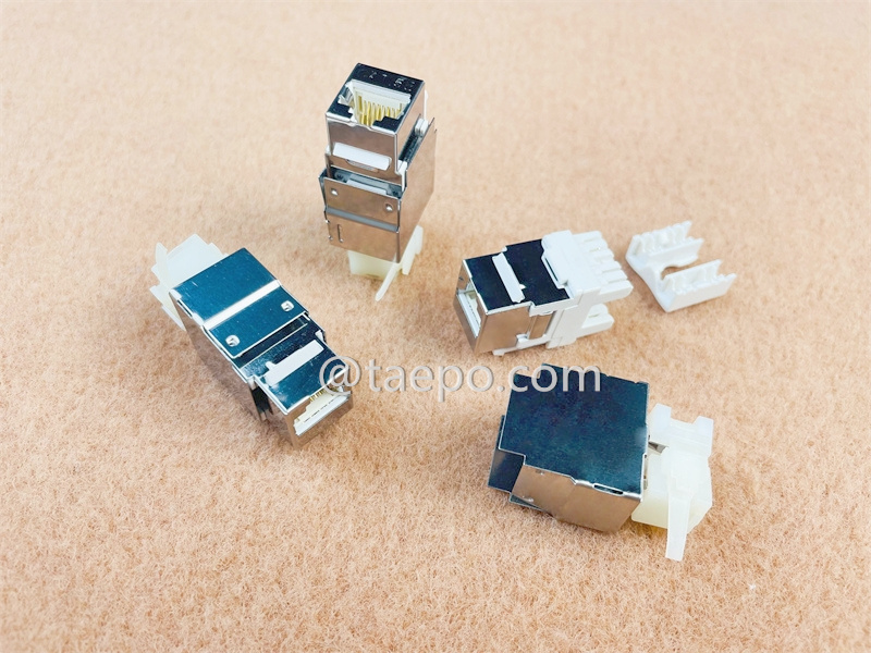 Prise Keystone, CAT5E, STP, 8P8C, 180 degrés, style AP
