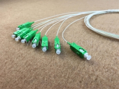 Séparateur optique, PLC, tube en acier, G657A, 1x8, tube lâche de 0,9 mm, 1 m, avec connecteur SC/APC